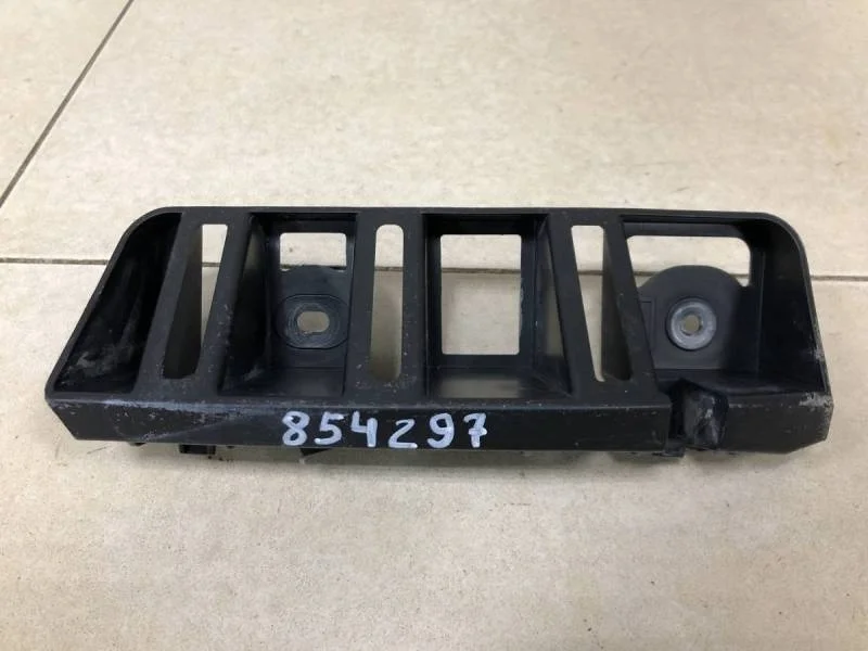 Кронштейн заднего бампера левый Skoda Rapid 2012-2020