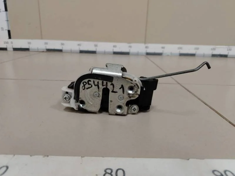 Замок двери передней правой Mitsubishi Lancer 9  (CS/Classic) 2000-2011