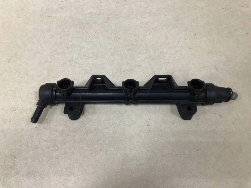 Рейка топливная (рампа) Skoda Rapid 2012-2020