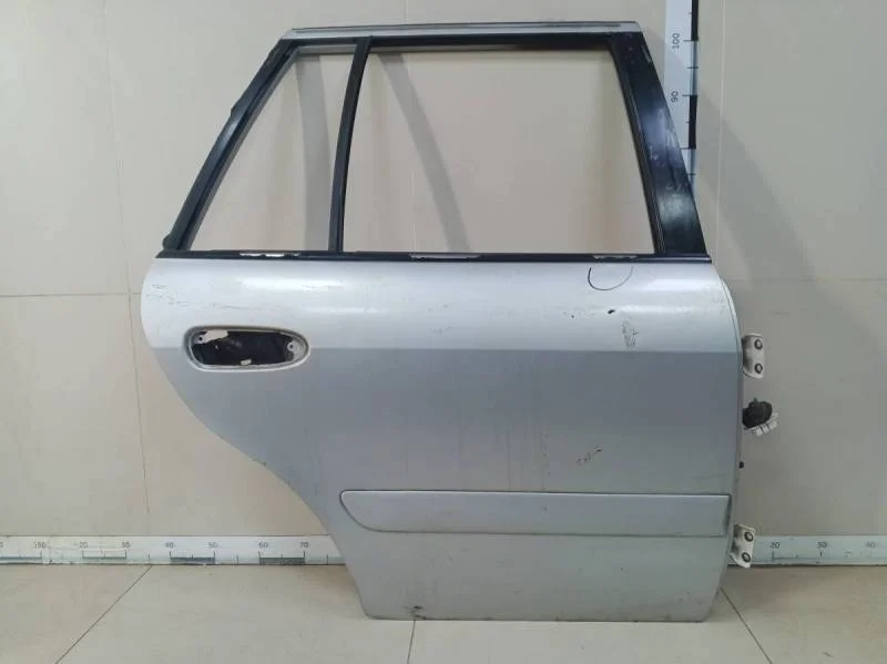 Дверь задняя правая Mazda Capella (GF, GW) 1997-2002