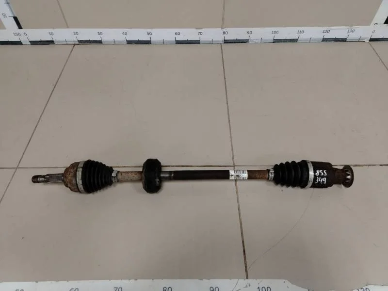 Полуось передняя правая Renault Sandero 2009-2014