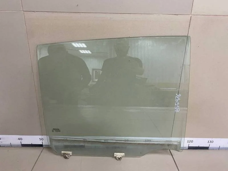 Стекло двери задней правой Nissan Tiida (C11) 2007-2014