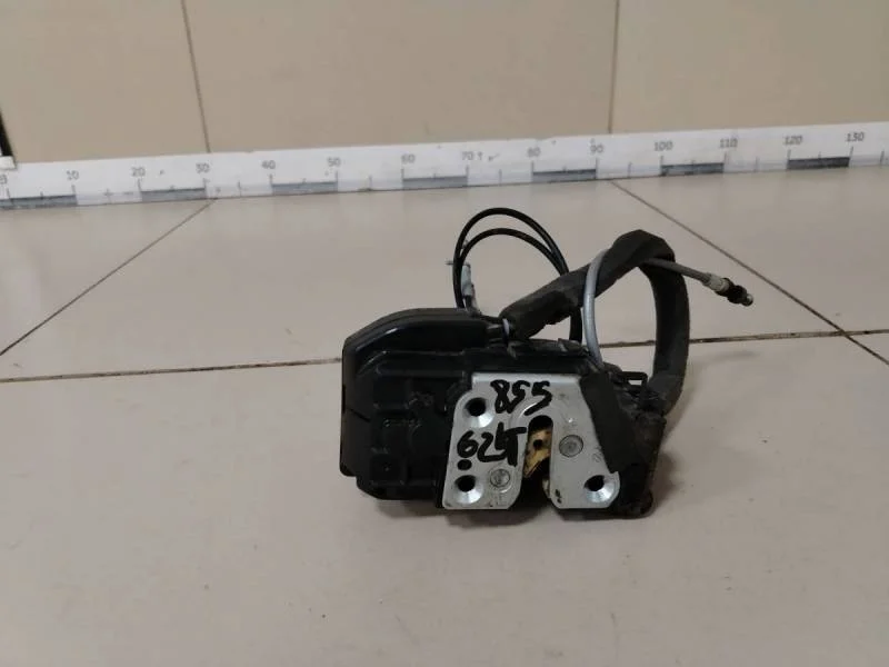 Замок двери задней левой Nissan Tiida (C11) 2007-2014