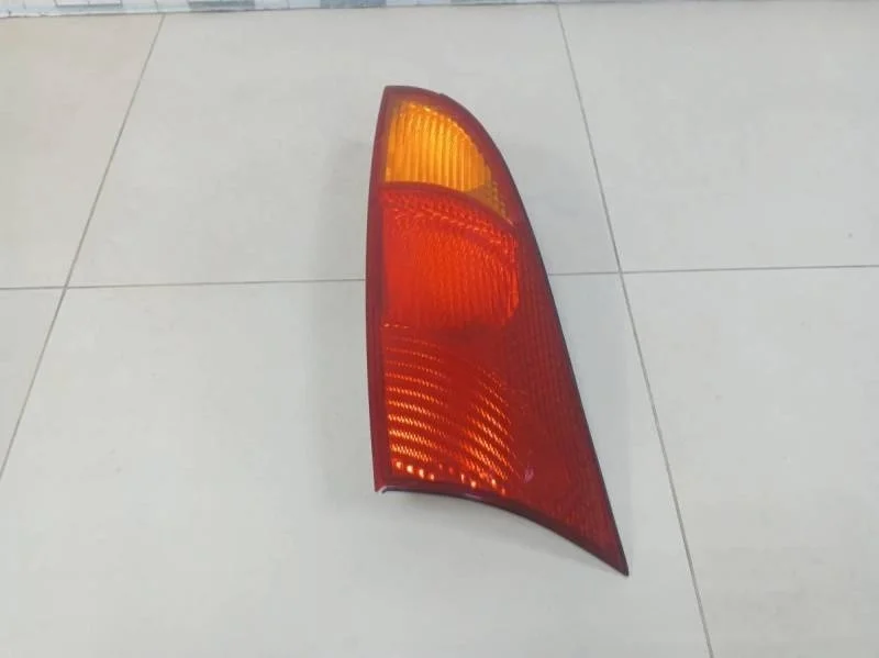 Фонарь задний левый Ford Focus 1 1998-2004