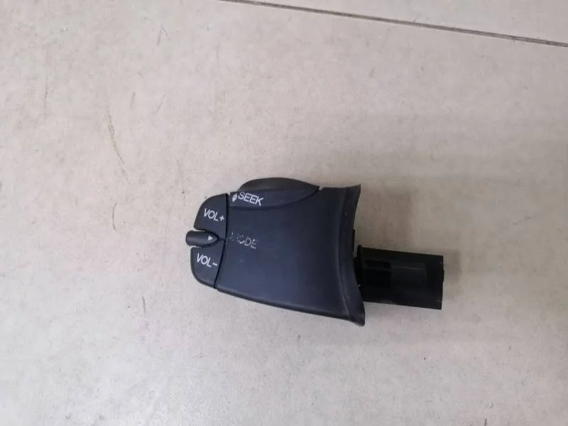 Переключатель подрулевой управления магнитолой Ford Mondeo 3 2000-2007