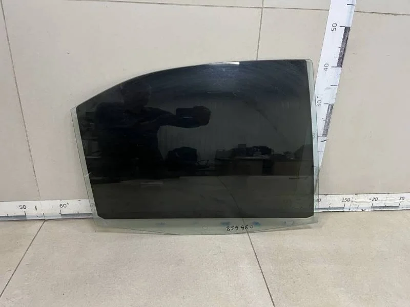 Стекло двери задней правой Ford Mondeo 3 2000-2007