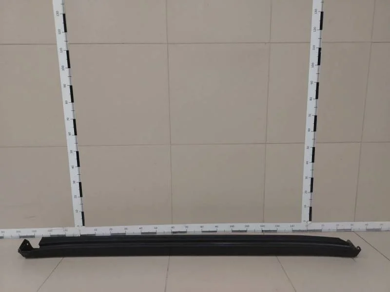 Накладка на порог (наружная) Nissan Tiida (C11) 2007-2014