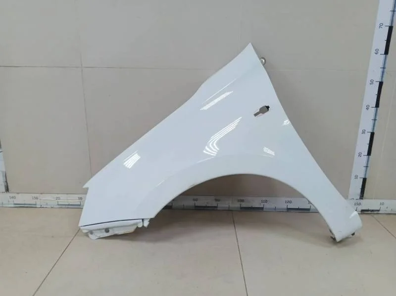 Крыло переднее левое Lada Granta 2011>