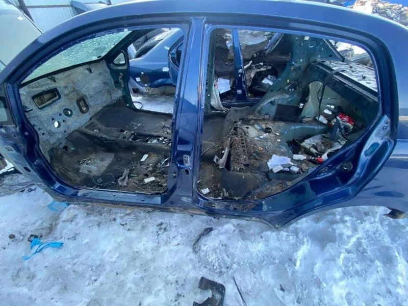 Порог со стойкой левый Nissan Tiida (C11) 2007-2014