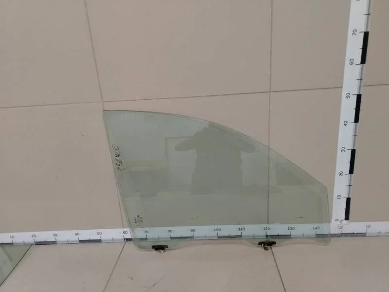 Стекло двери передней правой Mitsubishi L200 (KB) 2006-2016