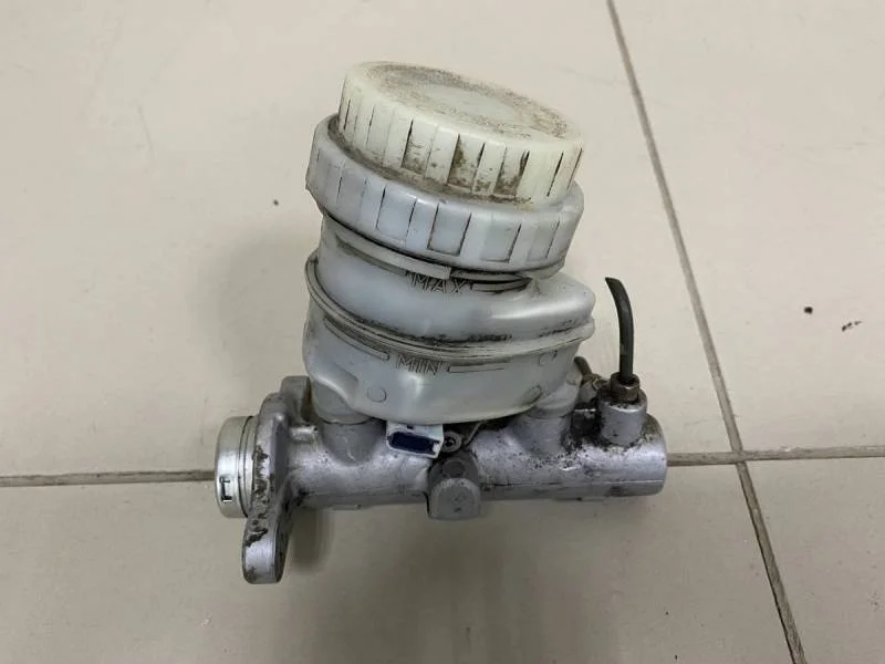 Цилиндр тормозной главный Mitsubishi L200 (KB) 2006-2016