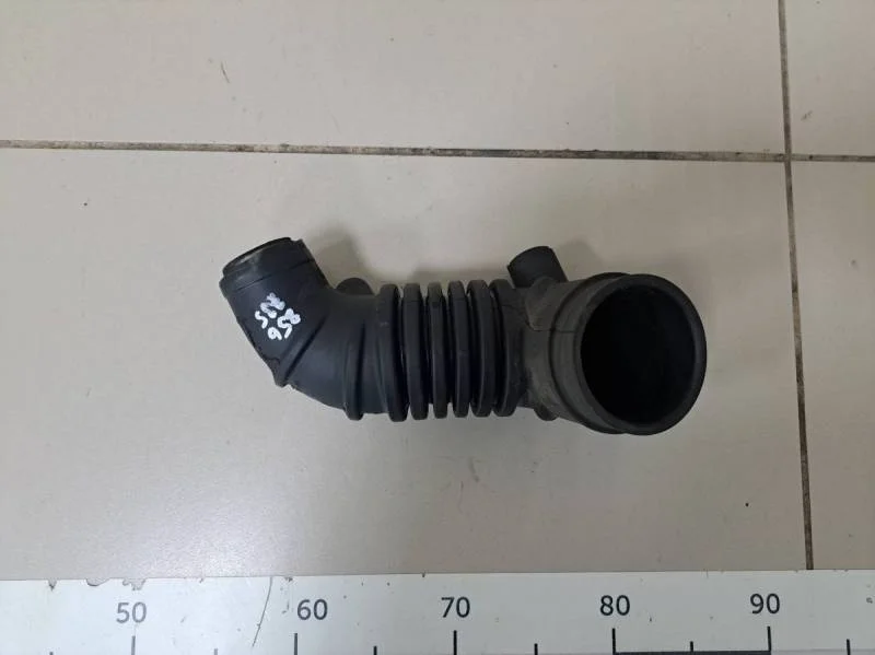 Патрубок воздушного фильтра Mitsubishi L200 (KB) 2006-2016