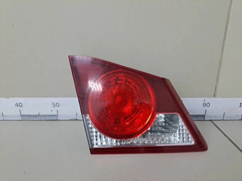 Фонарь задний внутренний левый Honda Civic 4D 2006-2012