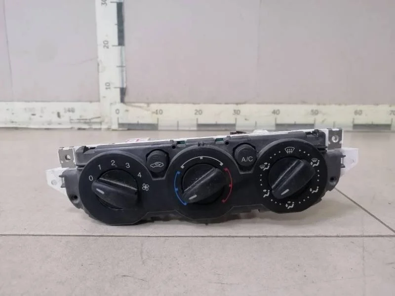 Блок управления отопителем Ford C-MAX 2003-2010