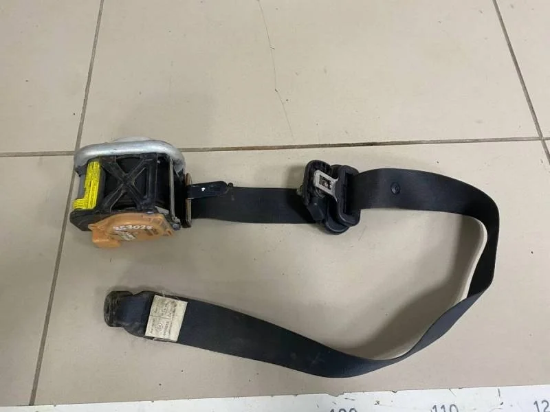 Ремень безопасности с пиропатроном Mitsubishi L200 (KB) 2006-2016