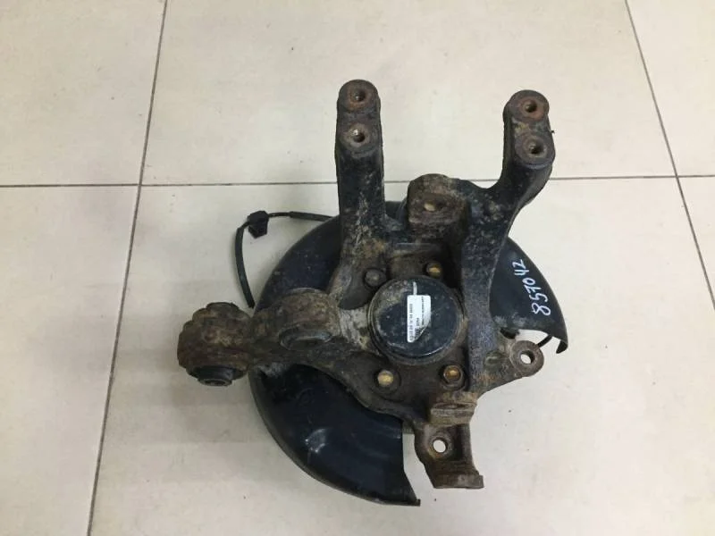 Кулак поворотный задний правый Kia Ceed (JD) 2012-2018