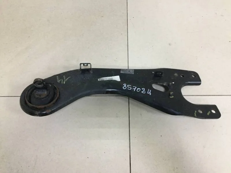 Рычаг задний продольный левый Kia Ceed (JD) 2012-2018