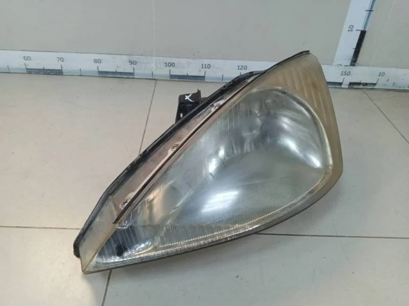 Фара левая Ford Focus 1 1998-2004