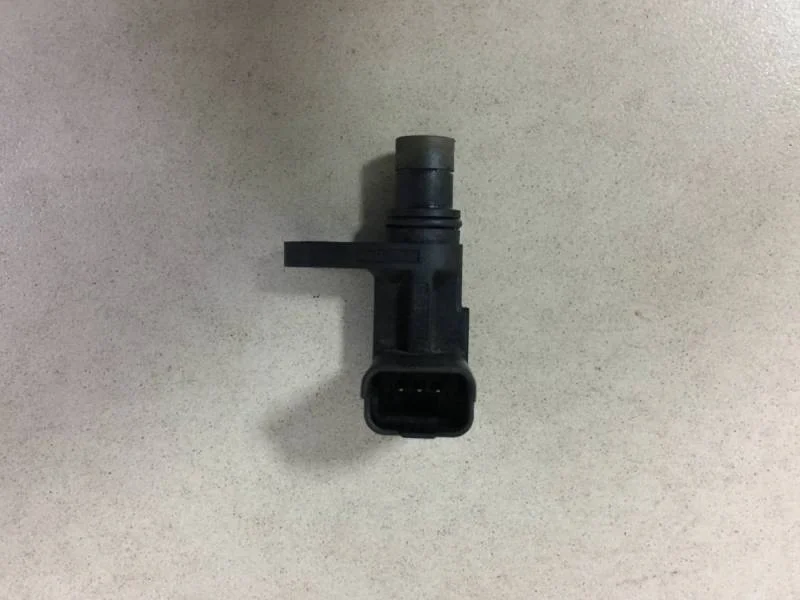 Датчик положения распредвала Citroen C4 2005-2011