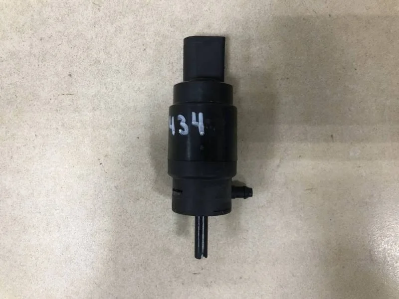 Насос омывателя Volkswagen Polo (Sed RUS) 2011>