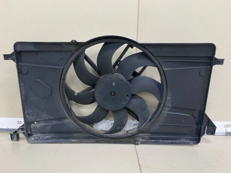 Вентилятор радиатора Ford Focus 2 (DA) 2005-2008