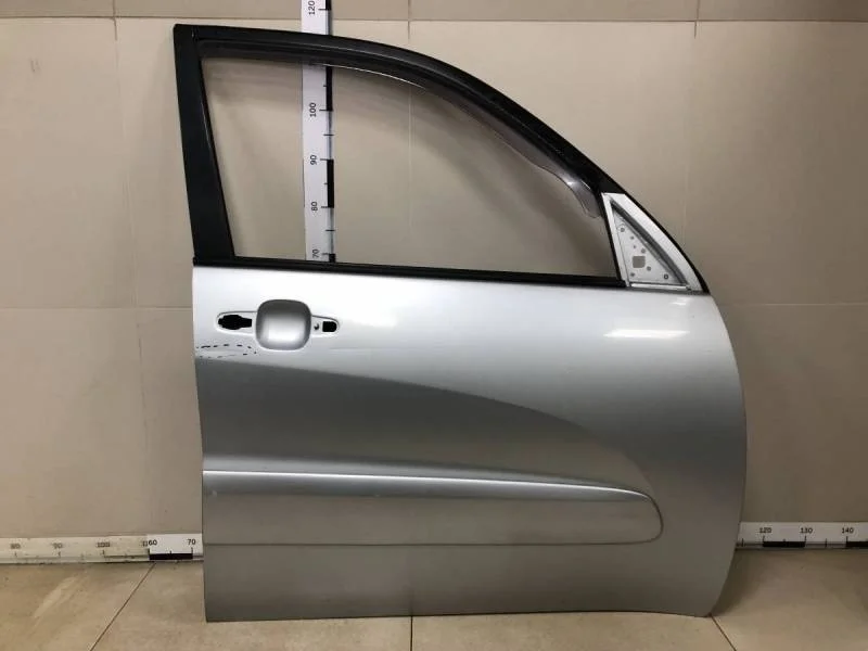 Дверь передняя правая Toyota Rav 4 (A20) 2000-2005
