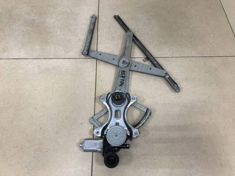 Стеклоподъемник электр. передний правый Toyota Rav 4 (A20) 2000-2005