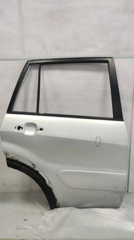 Дверь задняя правая Toyota Rav 4 (A20) 2000-2005