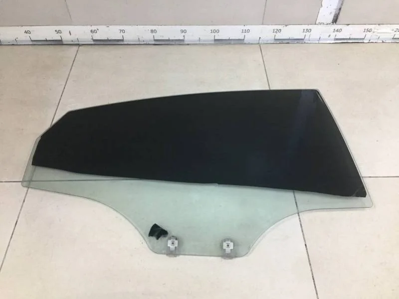 Стекло двери задней правой Hyundai Solaris 2010-2017