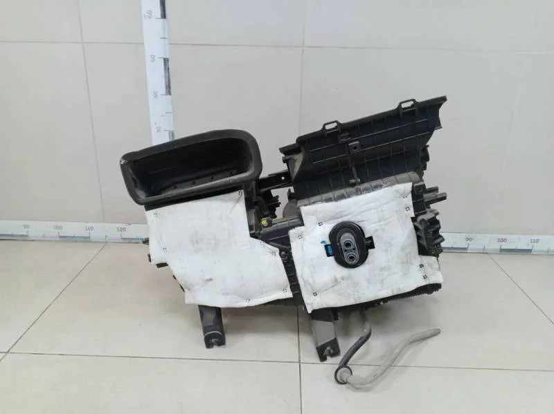 Корпус отопителя Hyundai Solaris 2010-2017