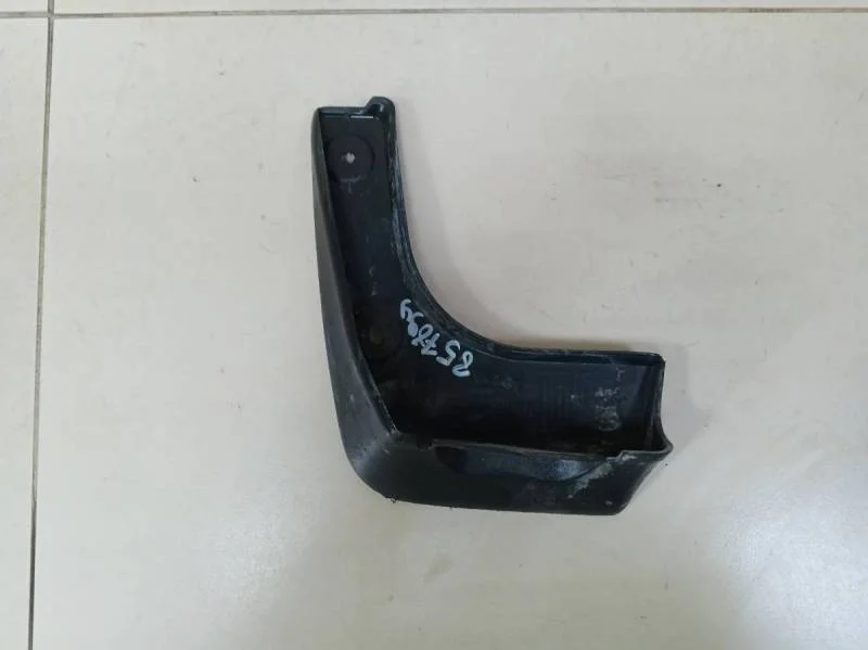 Брызговик задний левый Hyundai Solaris 2010-2017