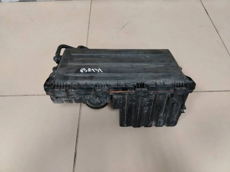 Корпус воздушного фильтра Volkswagen Polo (Sed RUS) 2011>