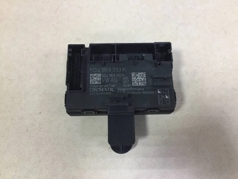 Блок комфорта Skoda Octavia (A7) 2013>