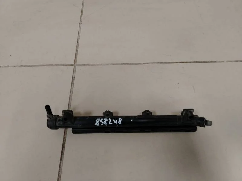 Рейка топливная (рампа) Volkswagen Polo (Sed RUS) 2011>