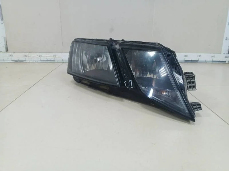 Фара правая Skoda Octavia (A7) 2013>