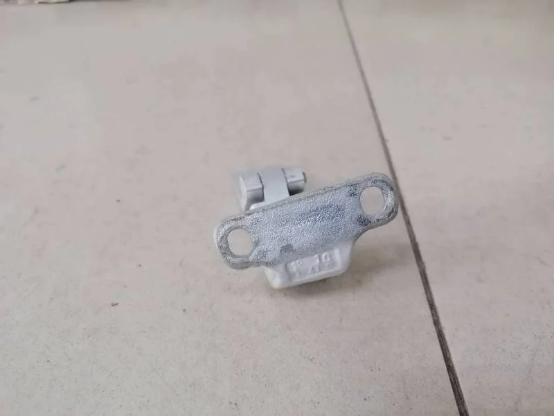 Петля двери багажника Skoda Octavia (A7) 2013>