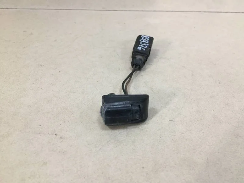 Форсунка омывателя лобового стекла Skoda Octavia (A7) 2013>