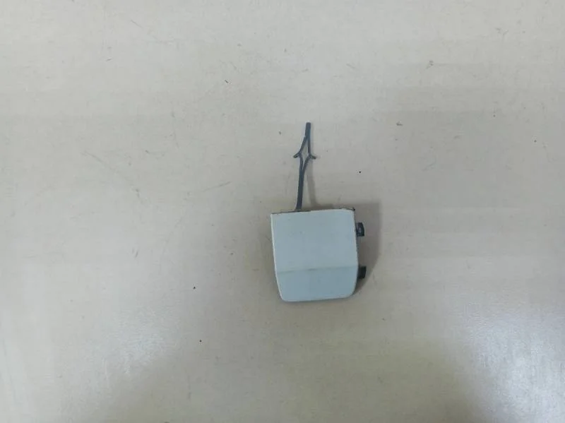 Заглушка буксировочного крюка Skoda Octavia (A7) 2013>