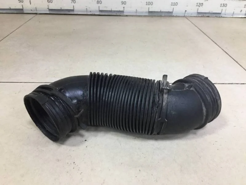 Патрубок воздушного фильтра Skoda Octavia (A7) 2013>