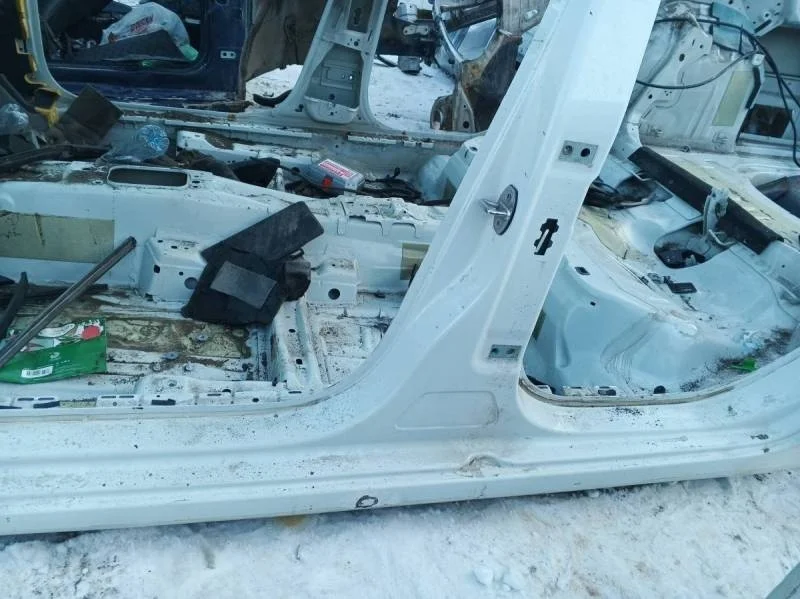 Порог со стойкой левый Skoda Octavia (A7) 2013>