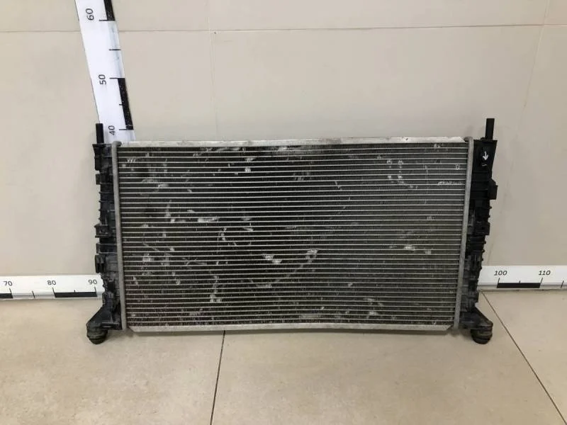 Радиатор охлаждения двигателя Ford C-MAX 2003-2010