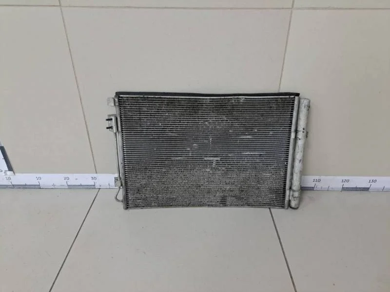 Радиатор кондиционера (конденсер) Hyundai Solaris 2010-2017