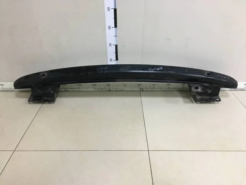 Усилитель заднего бампера Volkswagen Golf 4 (1J) 1997-2005г