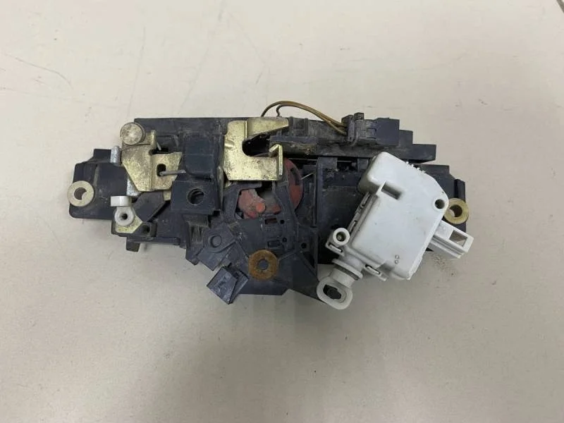 Ручка открывания багажника Audi A6 (C5) 1997-2005