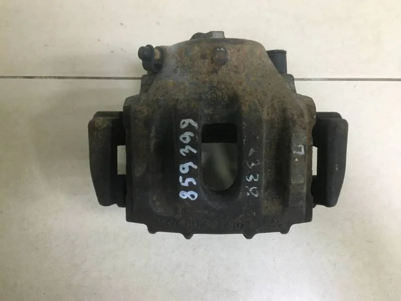 Суппорт передний правый BMW 5-Series E34 1987-1995