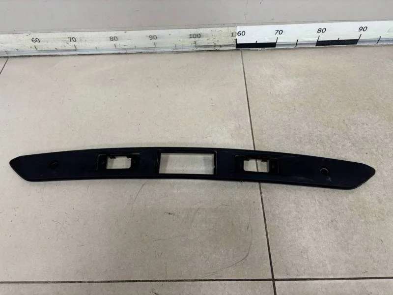 Накладка двери багажника Volkswagen Tiguan (5N1) 2007-2011