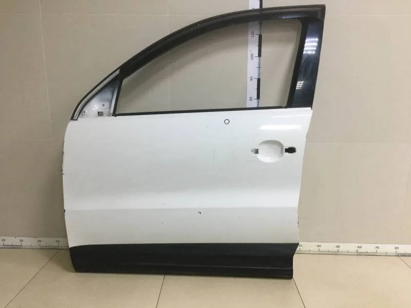 Дверь передняя левая Volkswagen Tiguan (5N1) 2007-2011