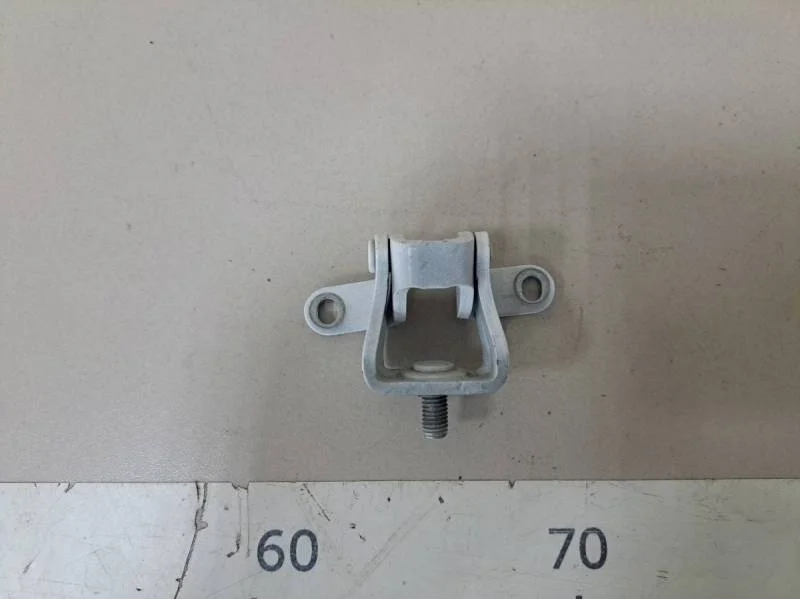 Петля двери багажника Skoda Octavia (A5 1Z-) 2004-2013