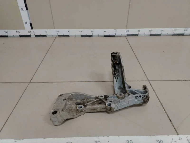 Кронштейн переднего рычага Skoda Octavia (A5 1Z-) 2004-2013