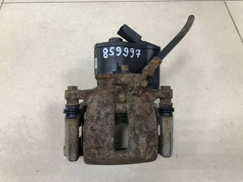 Суппорт задний левый Volkswagen Tiguan (5N1) 2007-2011